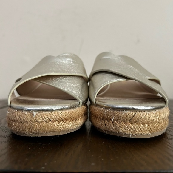 Jack Rogers Sandals Women 8.5M Slotted Sloane Leather Slip-On Wedge Platinum - Picture 9 of 11